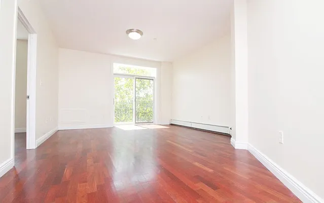 Rented by EXR | media 23