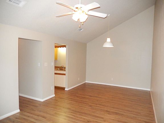 4th image of 1838 Falconcrest St