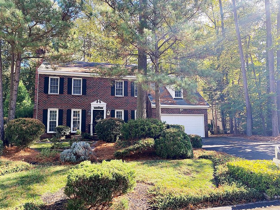 2nd image of 2211 Oak Bay Ln