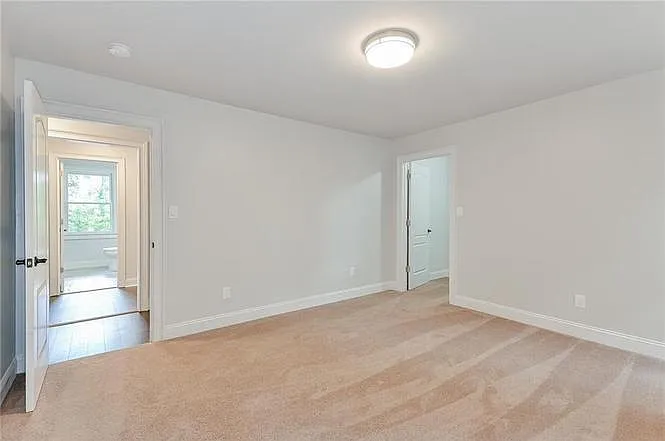 2860 Joyce Ave — Photo 26