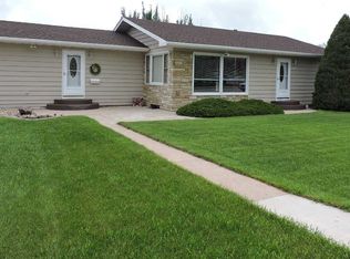 1103 Lawrence St, Belle Fourche, SD 57717