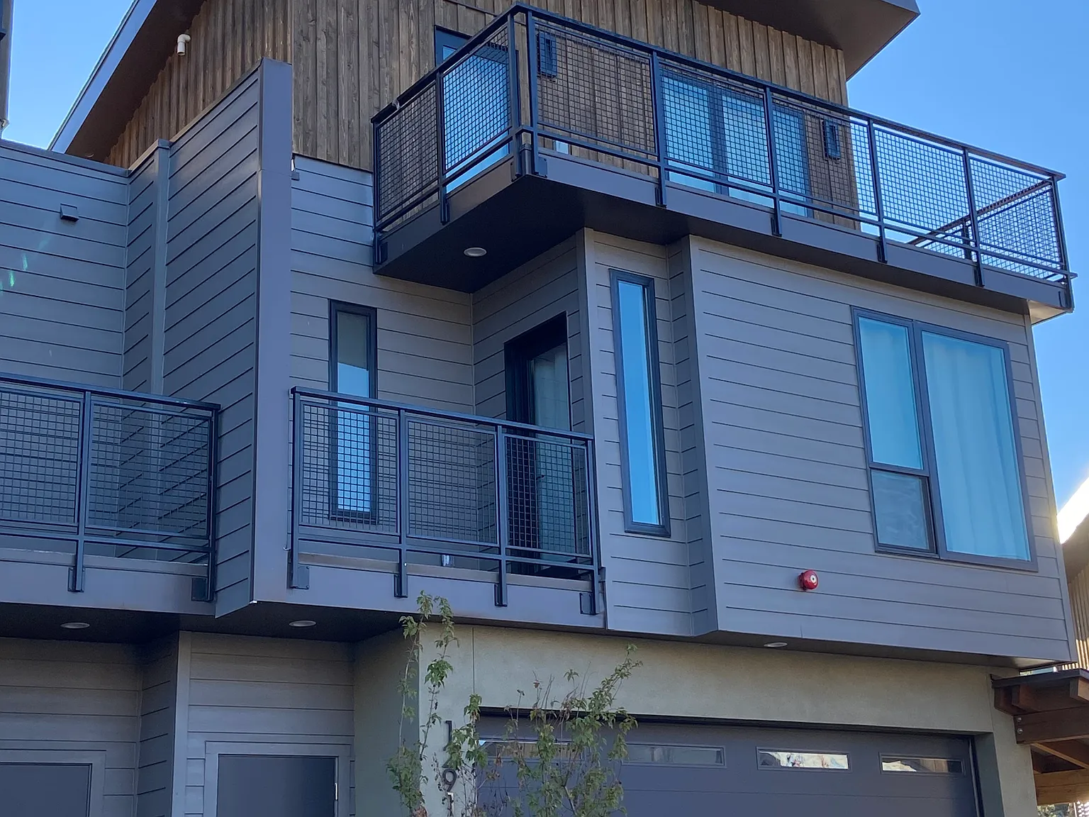 2 bed, 2.5 bath, 1700 sqft, $6,500 — Photo 2