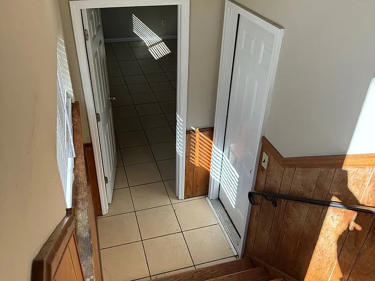 4339 W Bethany Dr — Photo 2