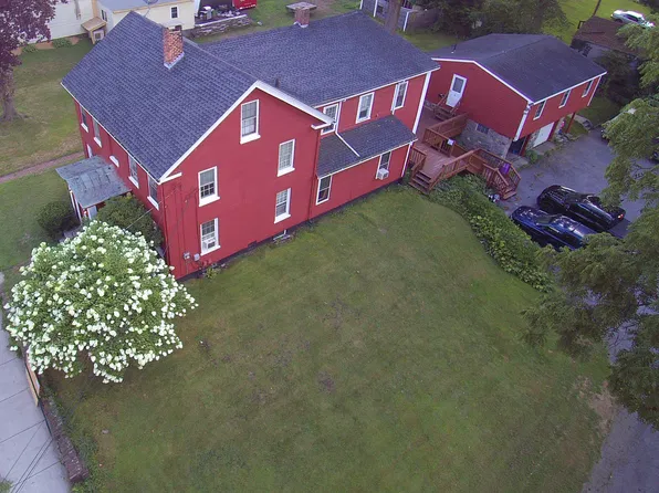 56 High St #2R, Southbridge, MA 01550