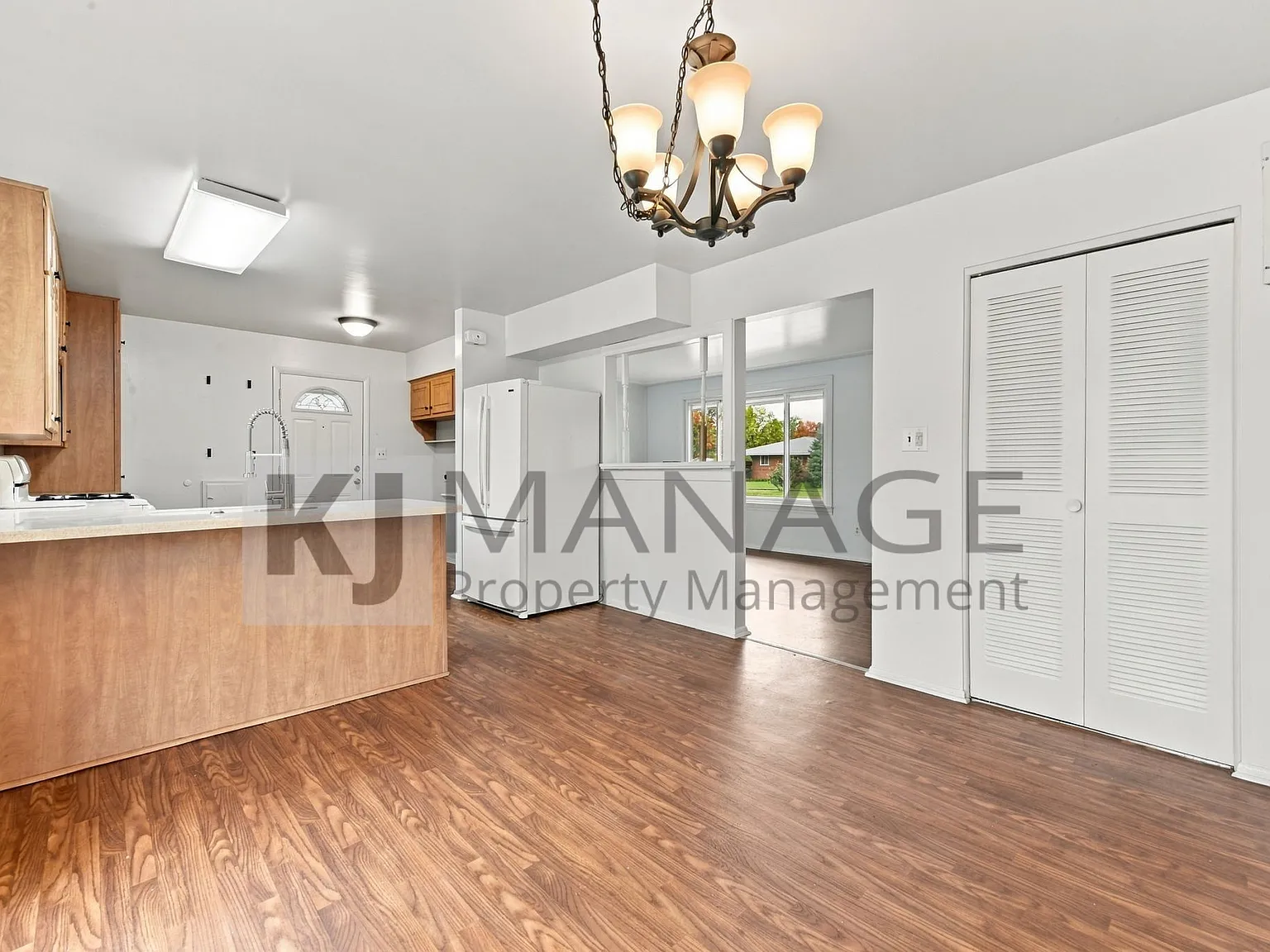 3 bed, 1088 sqft, $1,550 — Photo 4