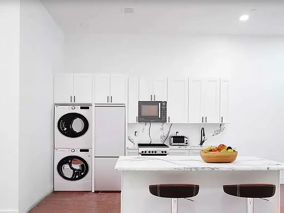 3rd image of 223 S 4th St #1B