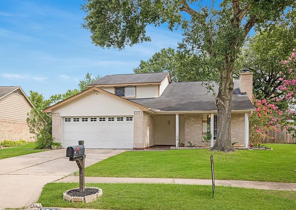 1st image of 17934 Valley Knoll Dr