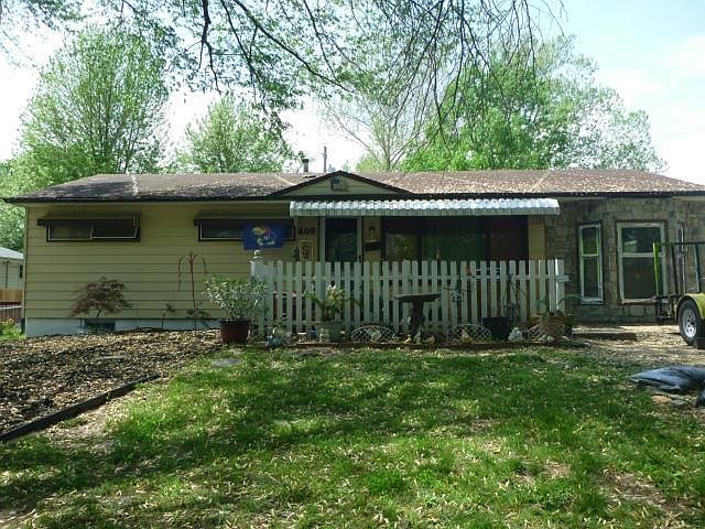 1st image of 408 Park Dr