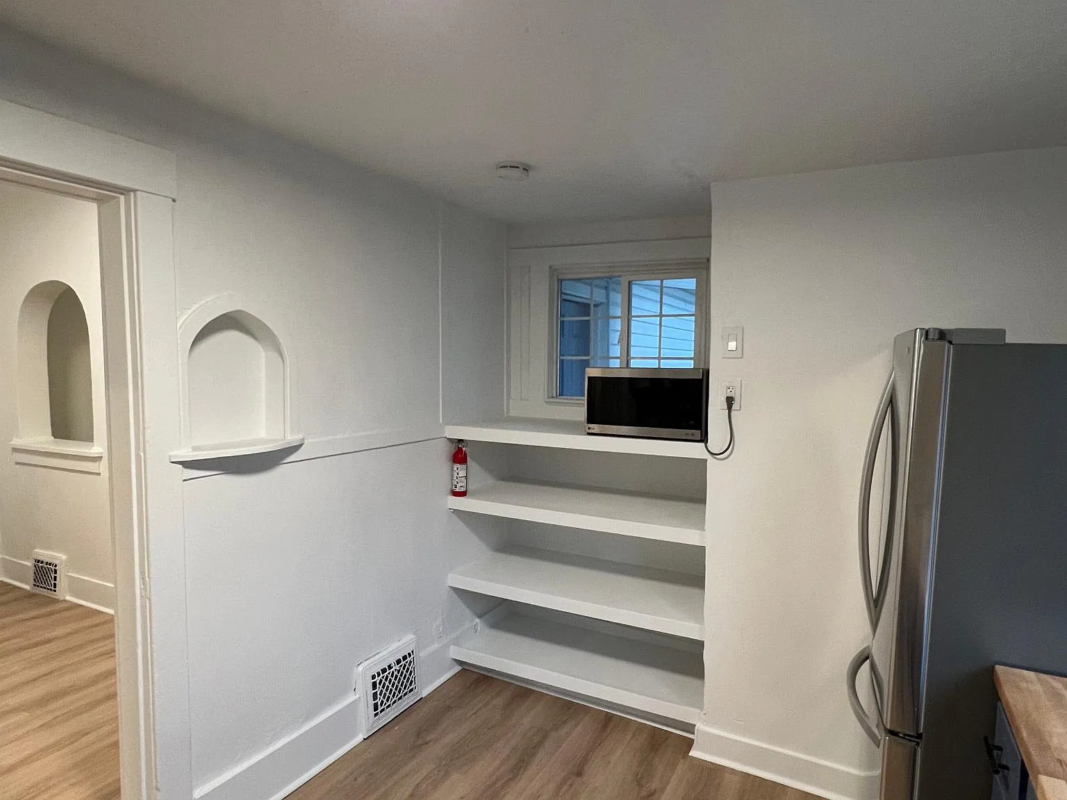 2543 Lincoln Ave — Photo 3