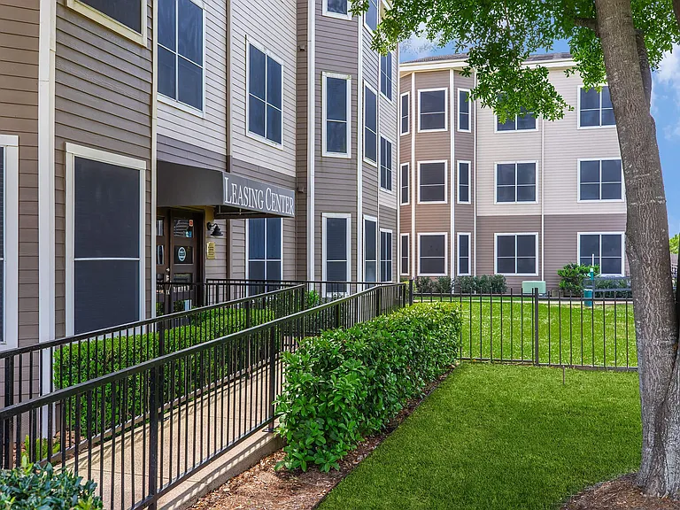 Concord at Allendale Apartments — Photo 6