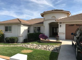 13945 Harvey Ln, Riverside, CA 92503
