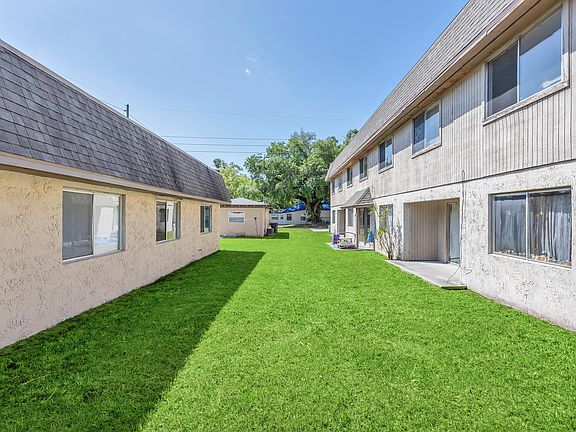 3rd image of 1127 Connecticut Ave APT C