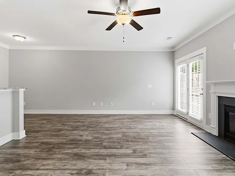 730 Elmbrook Dr — Photo 6