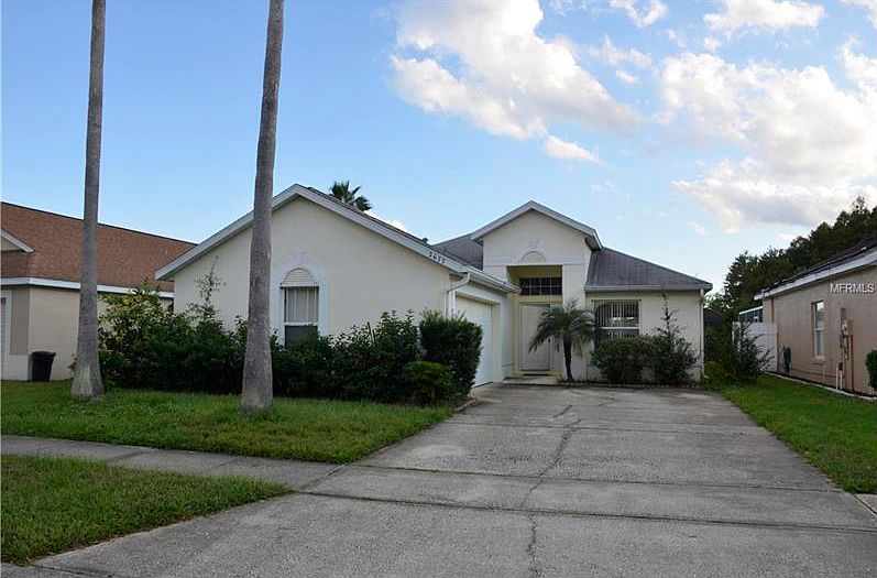 1st image of 2677 Chatham Cir