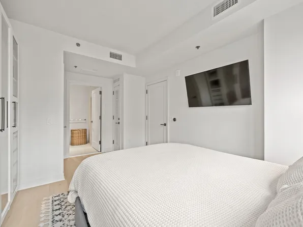 1000 Maxwell Lane image 21 of 45