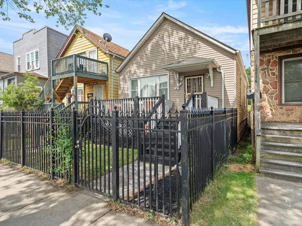 10038 S Avenue M, Chicago, IL 60617