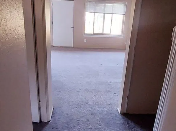 Westwinds Apartments, 3059 Island Crest Way APT 19, Mercer Island, WA 98040
