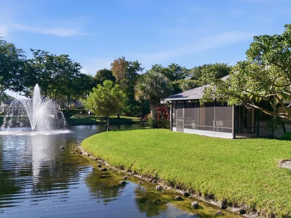 232 NW 97th Ave, Plantation, FL 33324