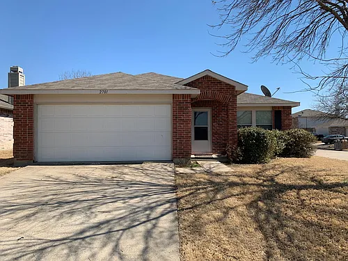 2701 Woodlake Pkwy Photo 1