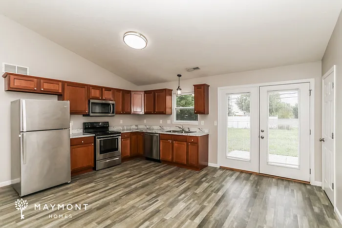 430 Clara Dr — Photo 6