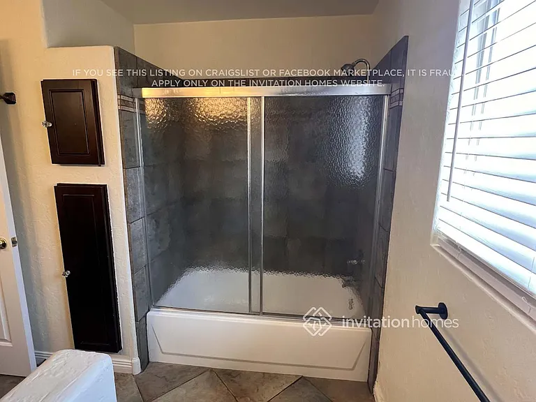 280 Plaza Carmelina Ct — Photo 12