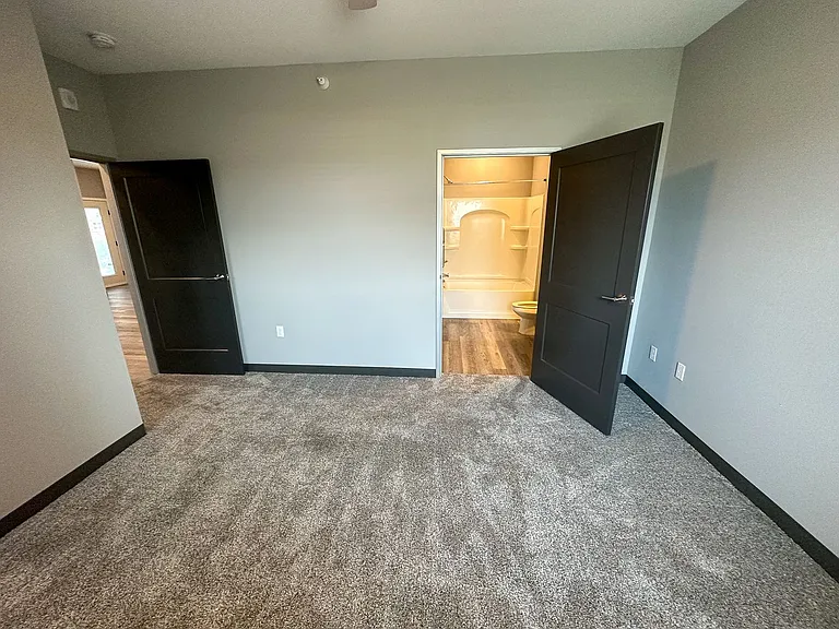 3405 Aurora — Photo 21