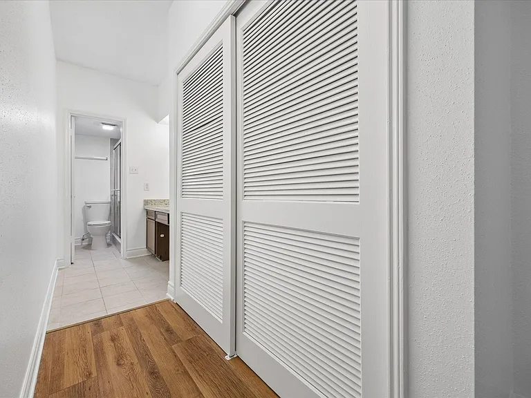 2100 Tanglewilde St #377 — Photo 7