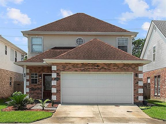 2nd image of 1001 Chateau Lafitte Dr W