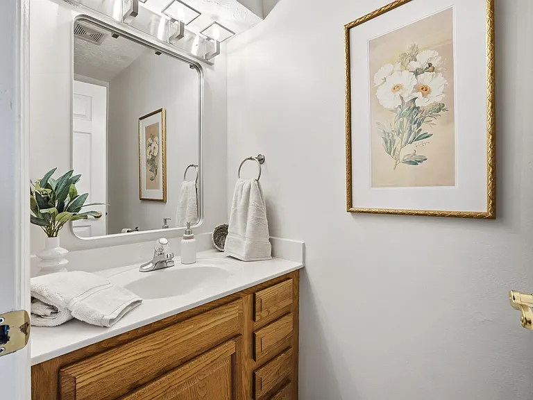 2521 Ravine St — Photo 40