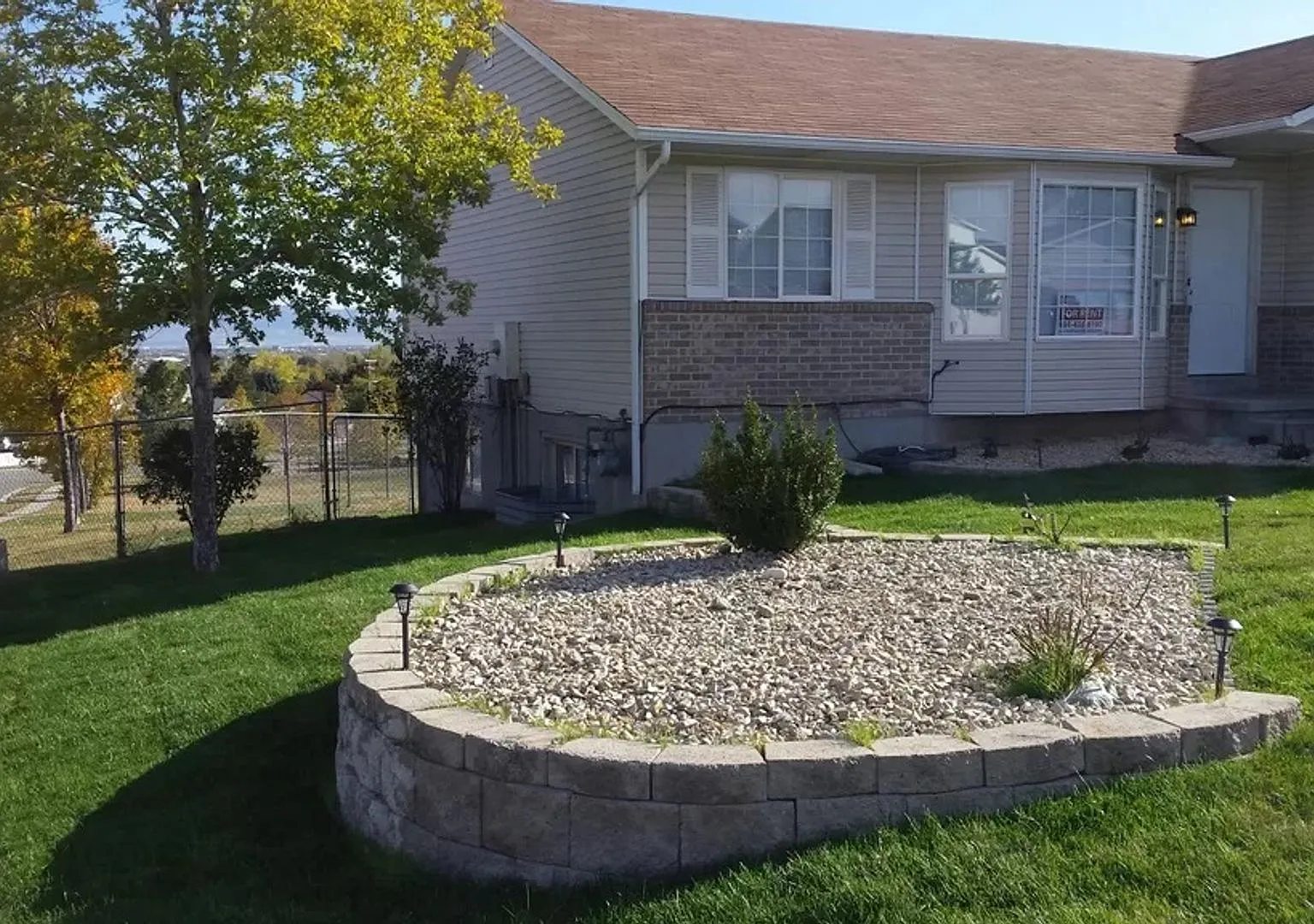 Great 5 Bed 2 Bath Home in Kearns — Photo 2