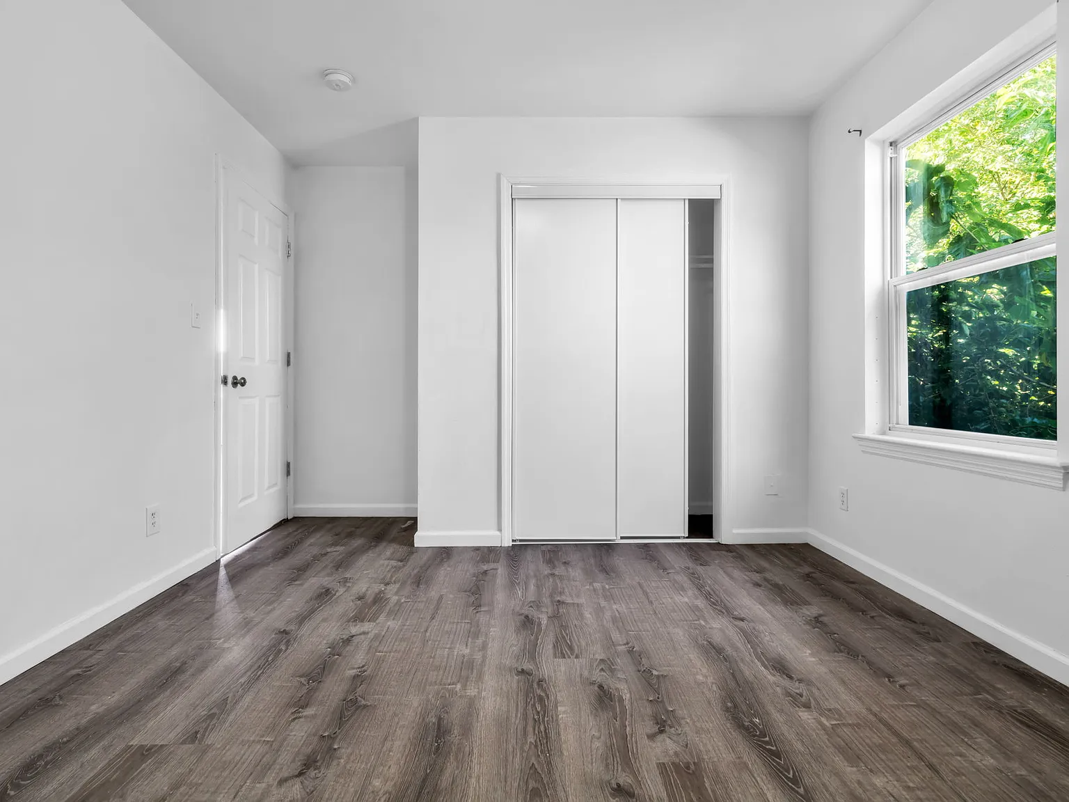 3 bed, 2600 sqft, $3,000 — Photo 3