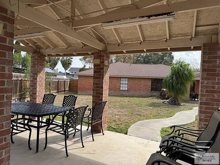 1150 Quail Hollow Dr — Photo 19