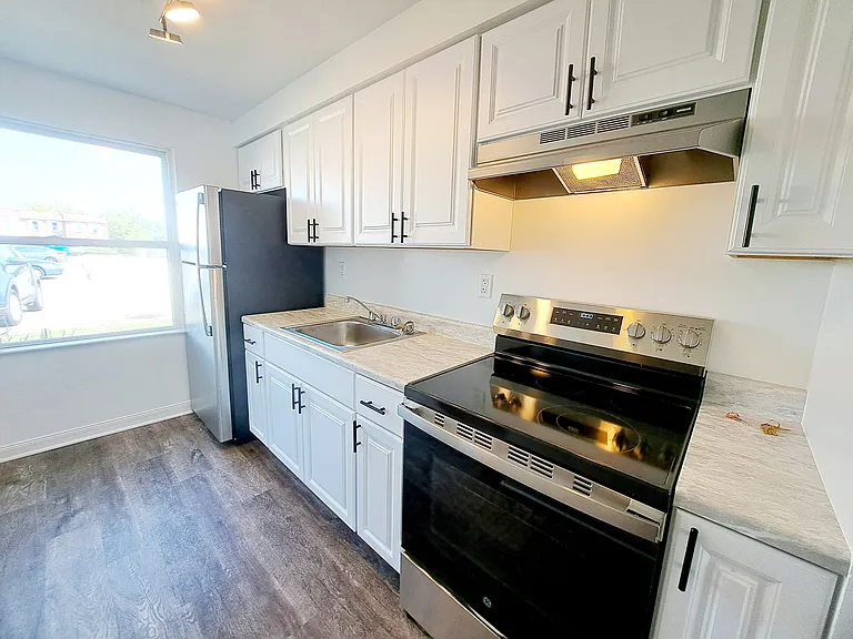 118 Elmur Dr #407 — Photo 6