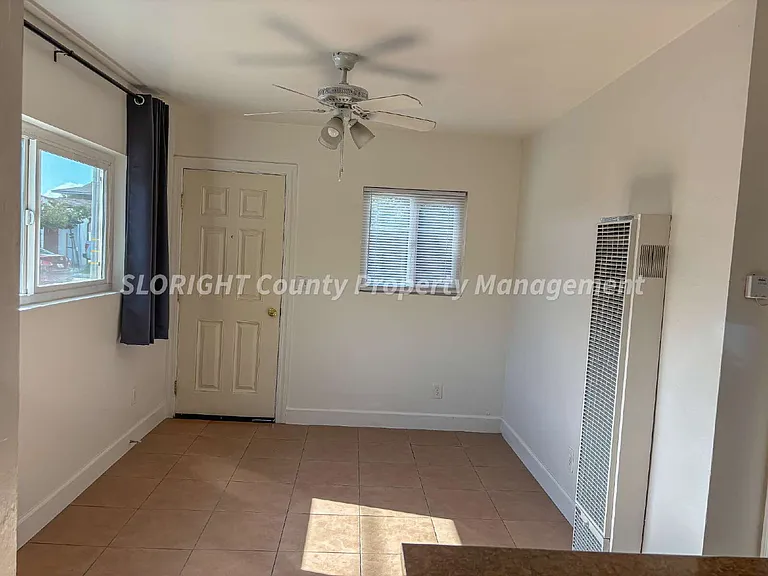 724 23rd St #C — Photo 3