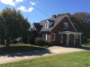 148 Bank St, Mount Airy, NC 27030