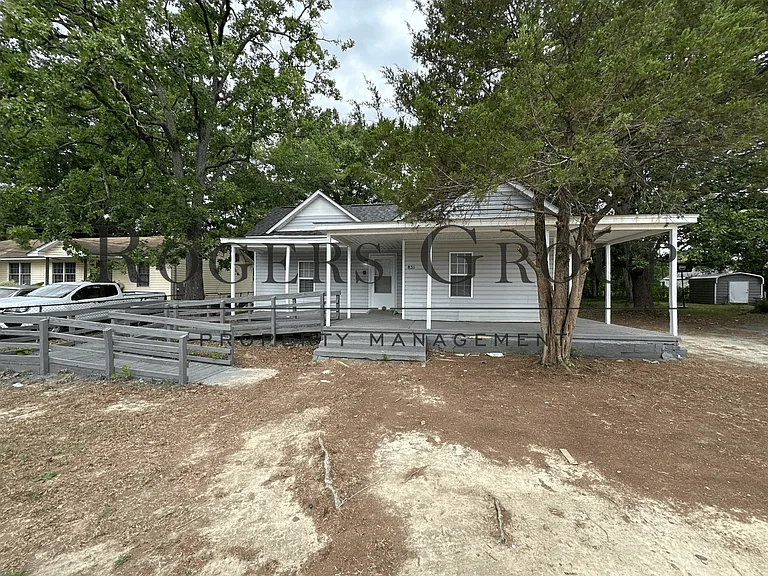 831 N Garnett St — Photo 14