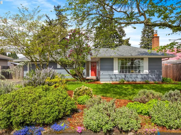 4525 SE Fieldcrest St, Portland, OR 97222
