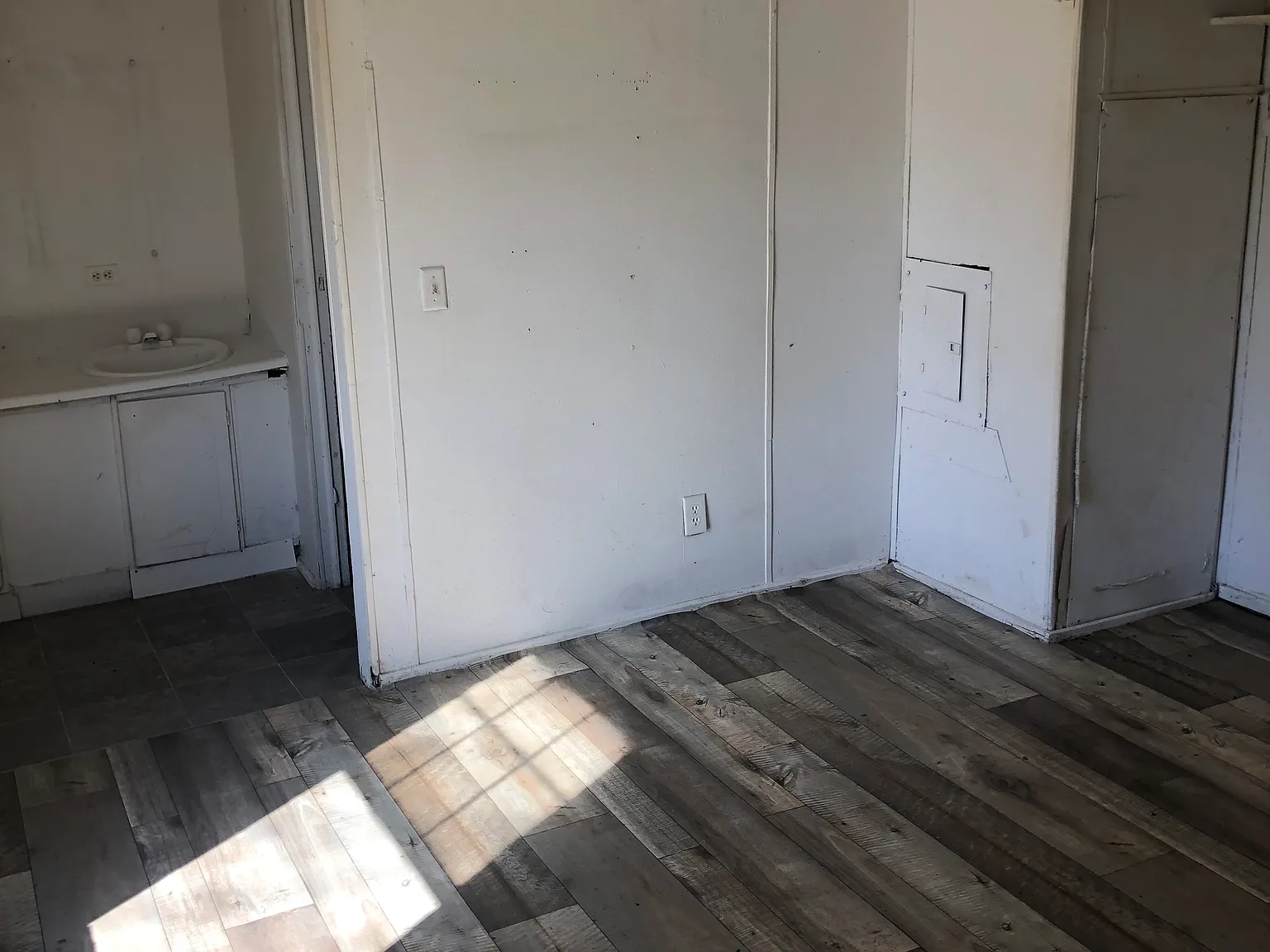 2 bed, 1000 sqft, $1,150 — Photo 4