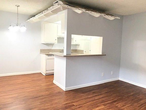 5th image of 409 N Marguerita Ave APT 3