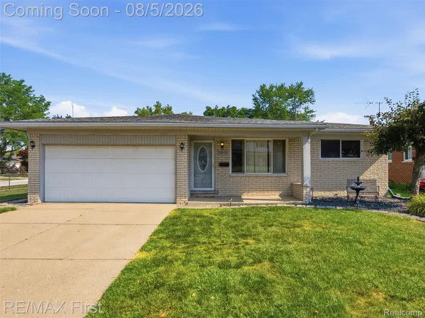 13019 Picadilly Dr, Sterling Heights, MI 48312