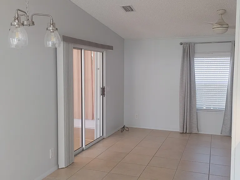 7629 Chasta Rd — Photo 11