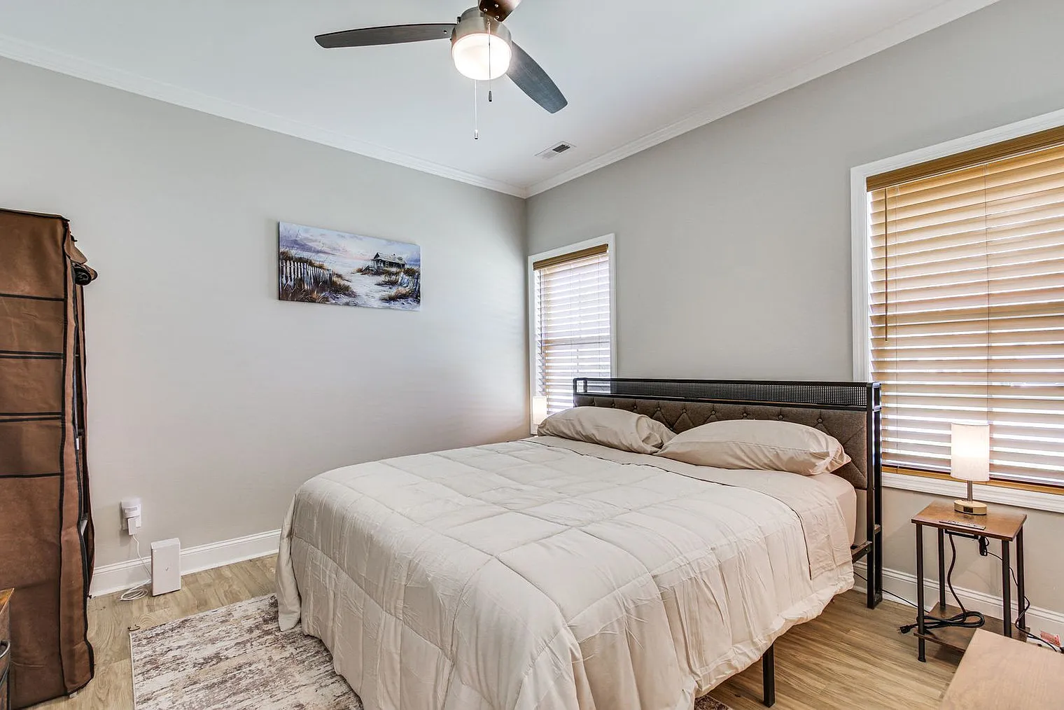 3 bed, 2.0 bath, 1323 sqft, $3,451 — Photo 4