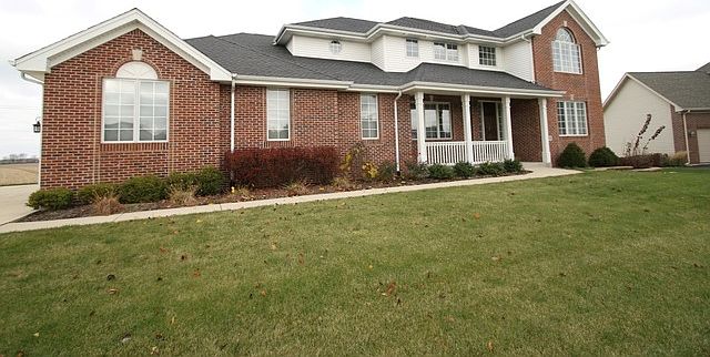 1st image of 262 Castle Wynd Dr