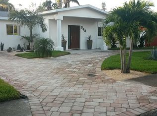 343 Cedar Ave, Cocoa Beach, FL 32931