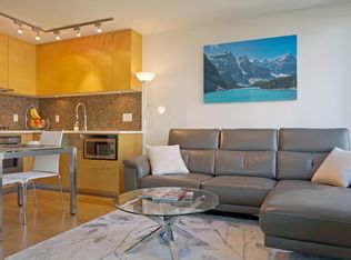 565 Smithe St #12XX, Vancouver, BC V6B0E4