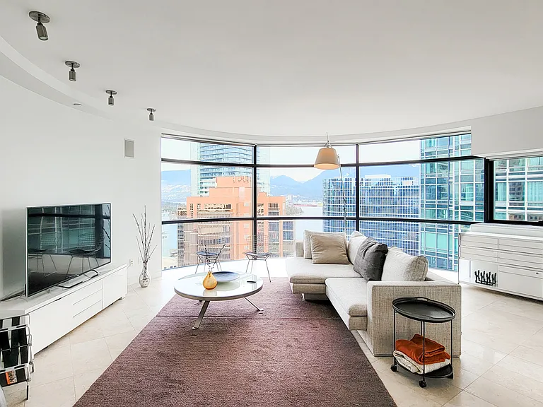 838 Hastings St W #2401 — Photo 40