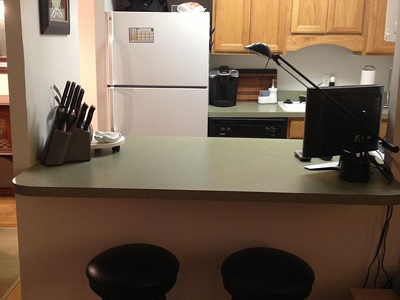 3rd image of 1650 Oakwood Dr #111