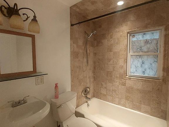 5th image of 364 Billington Rd