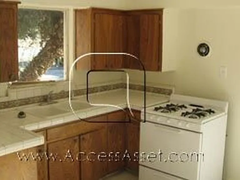 33175 Lorimer St — Photo 3