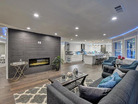 Contemporary Living Room